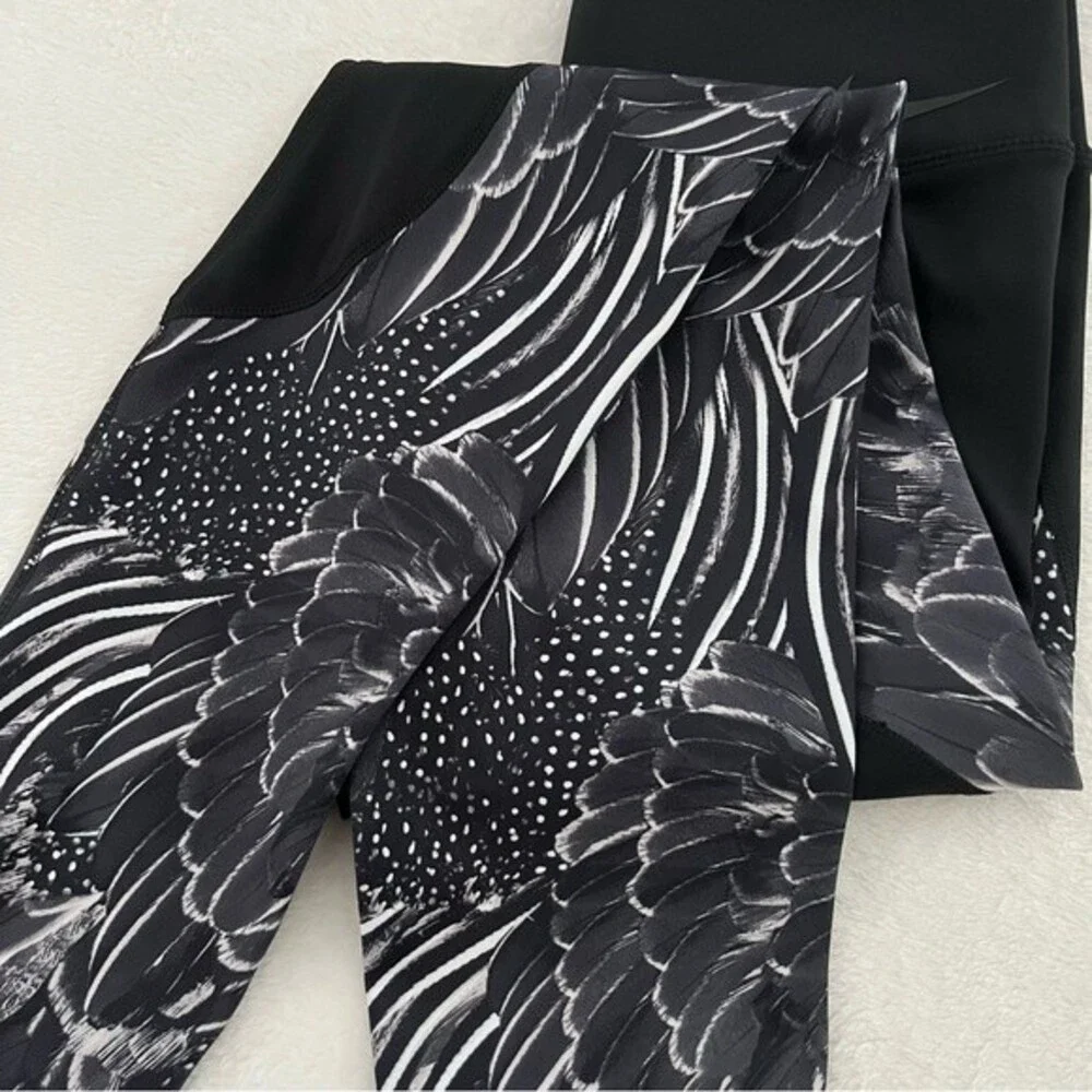 Nike Women's Dri-Fit Power Hyper Tight Fit Flutter Print Leggings, Size S